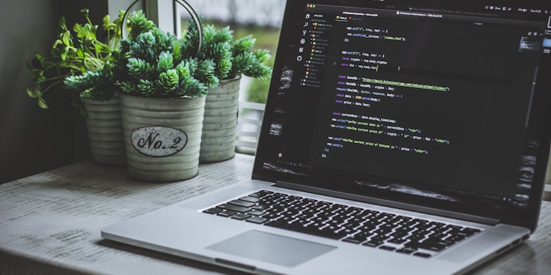 分享程序员工具、开源项目和开发技巧的Telegram频道界面